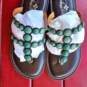 RARE Patricia Nash sandals!